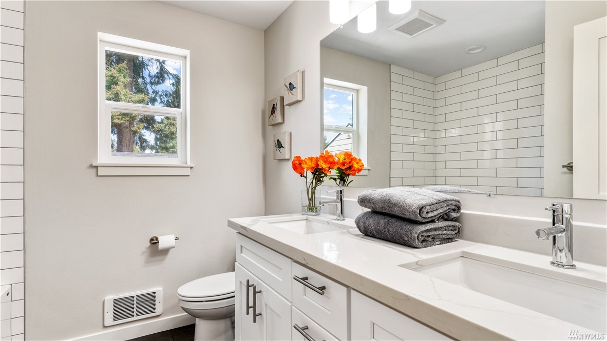 3015 NE 85th St Unit #B Seattle, WA 98115