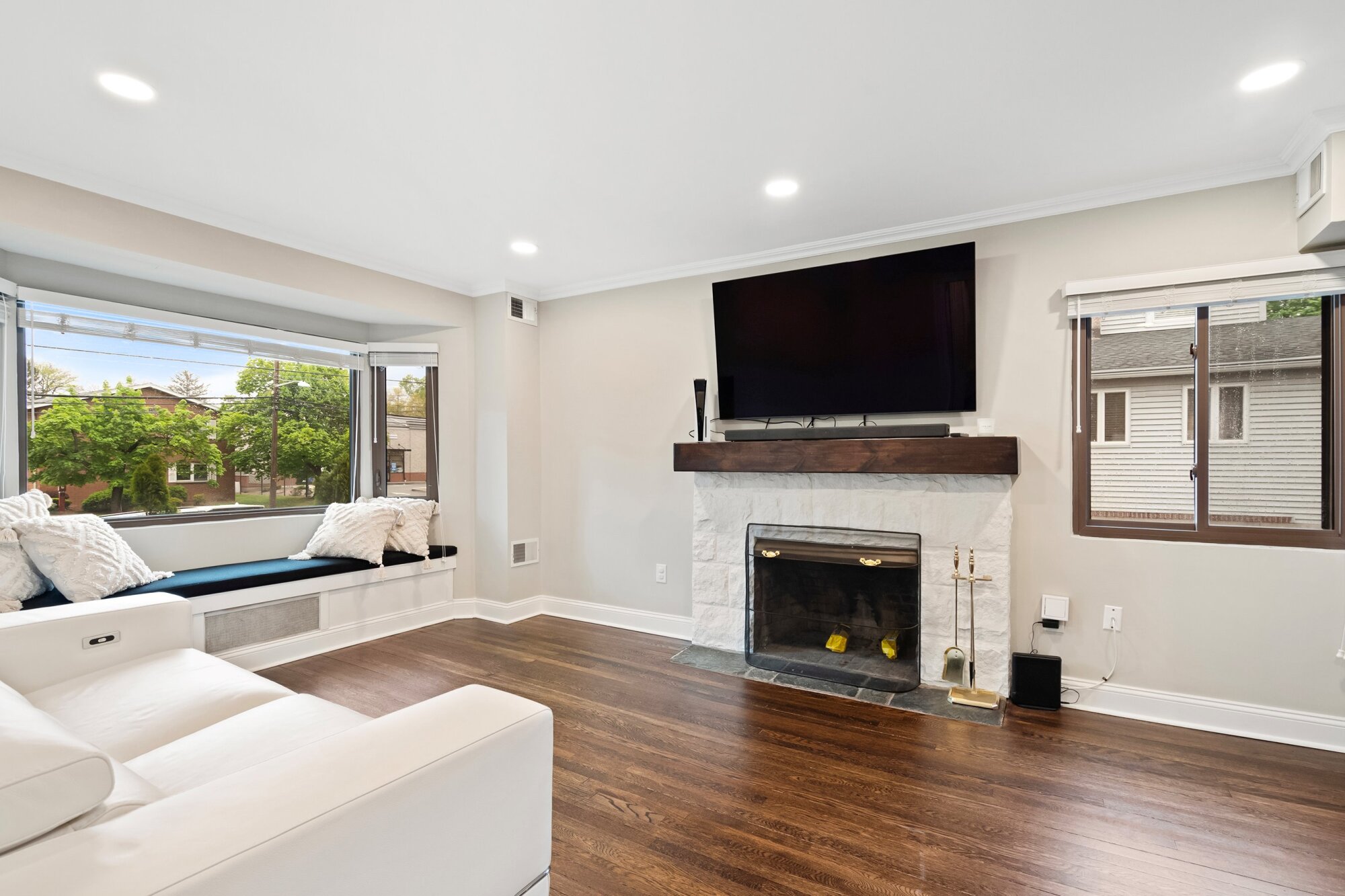 764 Cedar lane Teaneck, New Jersey 07666