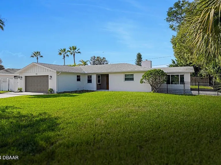 115 Hilldale Ave